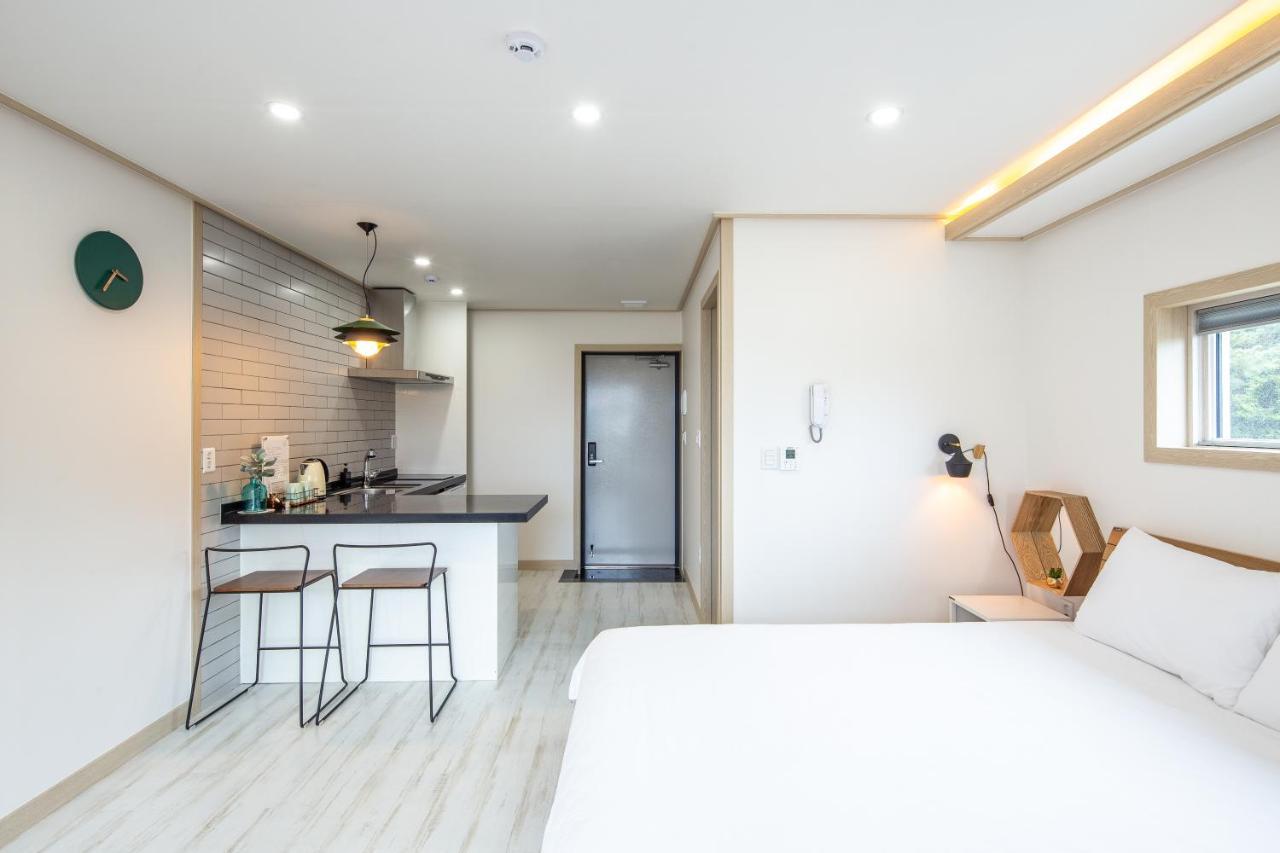 Jeju Abientot Villa Szogüpho Kültér fotó