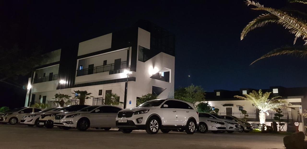 Jeju Abientot Villa Szogüpho Kültér fotó